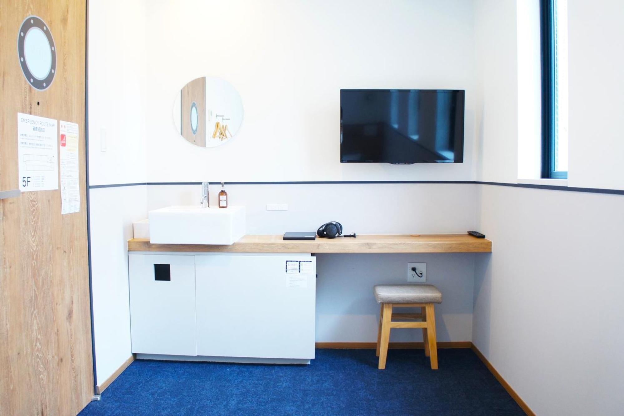 Webase Hakata Hostel Фукуока Екстер'єр фото